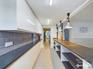 Restaurant- click for photo gallery